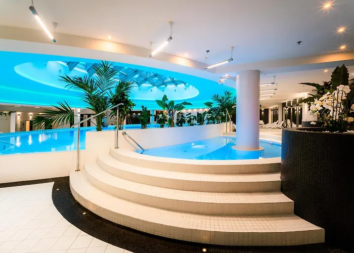 Hanza Black & White 17Th Floor Spa & Pool Free Parking By Stayly