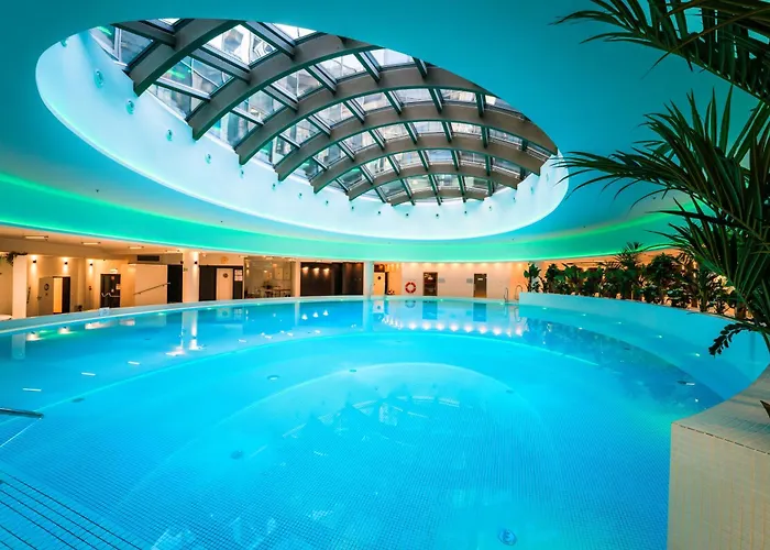 Hanza Black & White 17Th Floor Spa & Pool Free Parking By Stayly